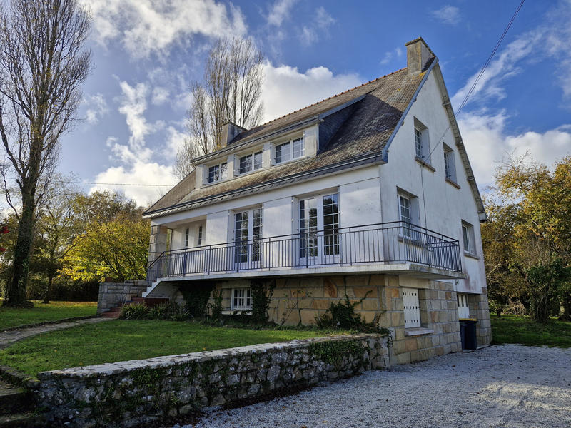 Maison - 140 m² - 7 pièces