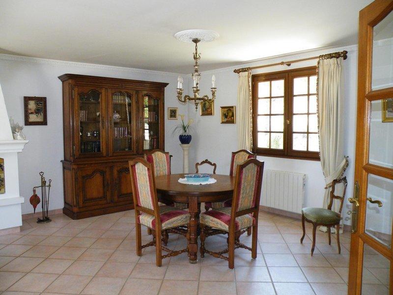 Villa - 225 m² - 6 pièces