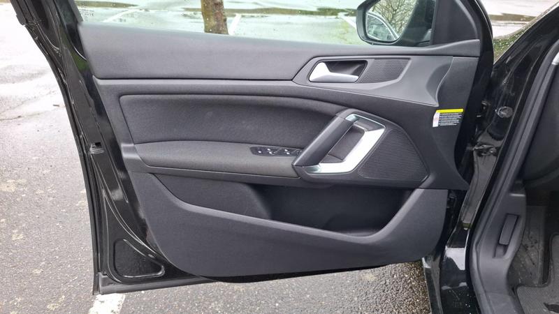 Peugeot 308 II 1.5 BlueHDi 130 Eat8 Allure Business - Automatique