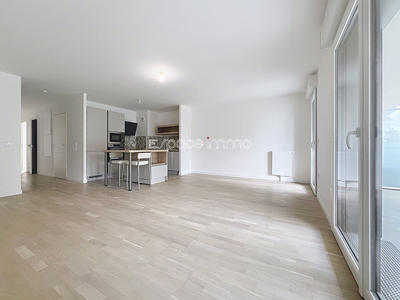 Appartement - 81 m² - 4 pièces