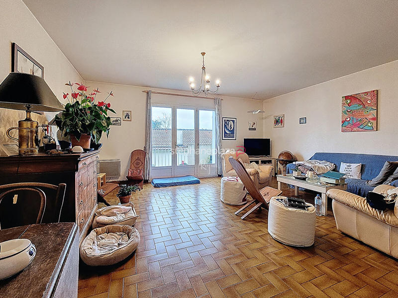 Appartement - 89 m² - 3 pièces