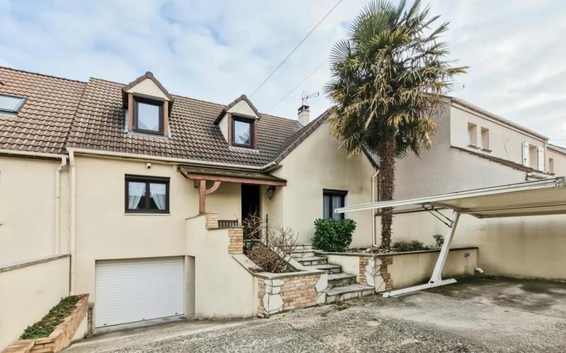 Maison - 123 m² - 6 pièces