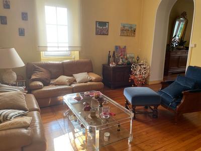 Maison de ville - 260 m² - 8 pièces