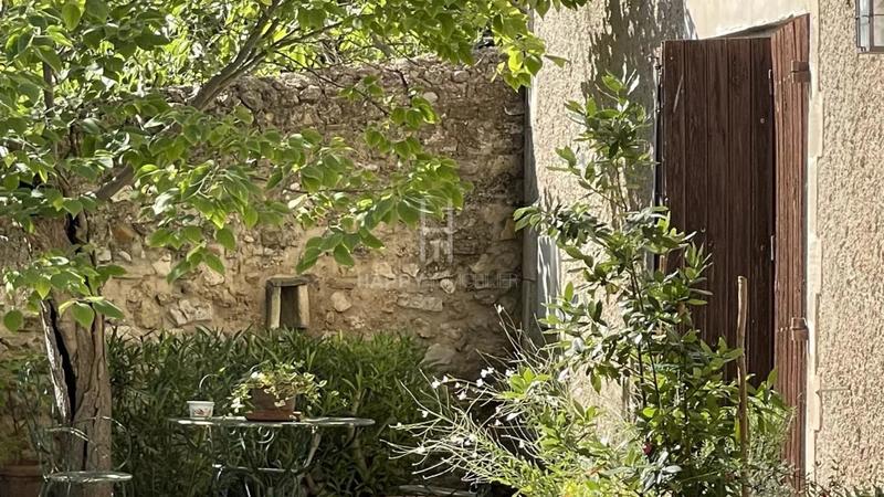 Mas - 230 m² - 7 pièces