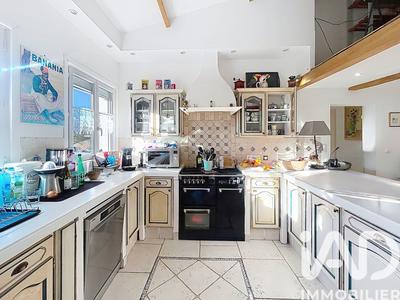 Maison - 175 m² - 7 pièces