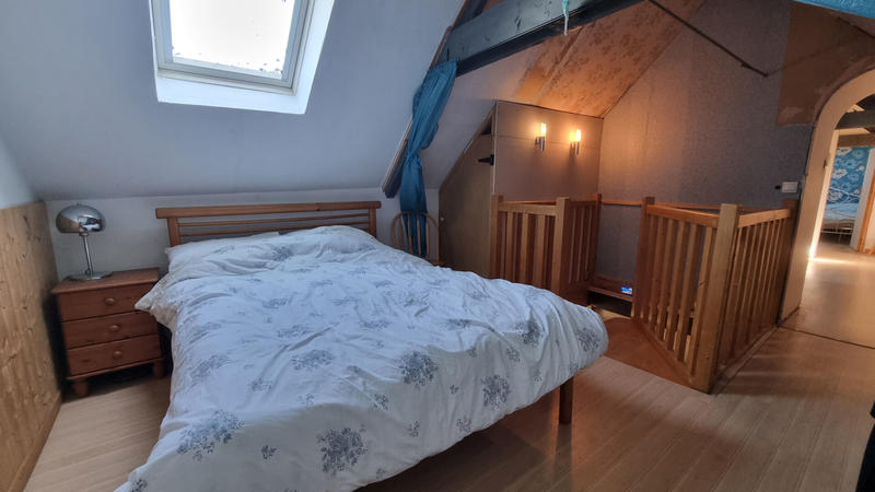 Maison - 102 m² - 7 pièces