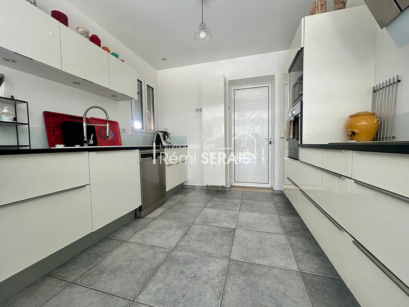 Maison - 186 m² - 6 pièces