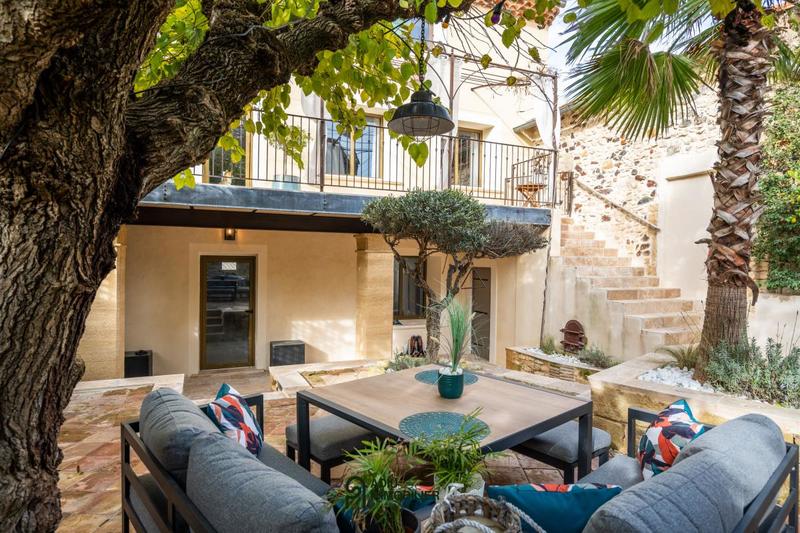 Maison de village - 262 m² - 7 pièces