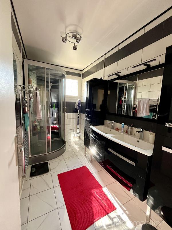 Maison - 134 m² - 6 pièces