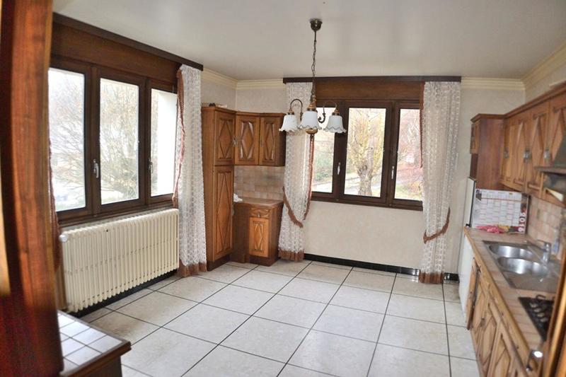 Maison - 209 m² - 10 pièces