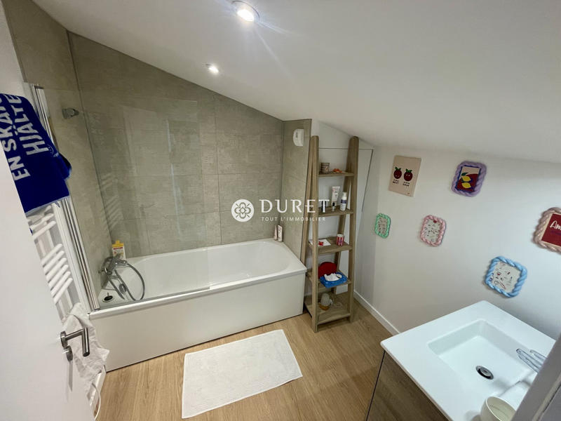 Maison - 127 m² - 10 pièces