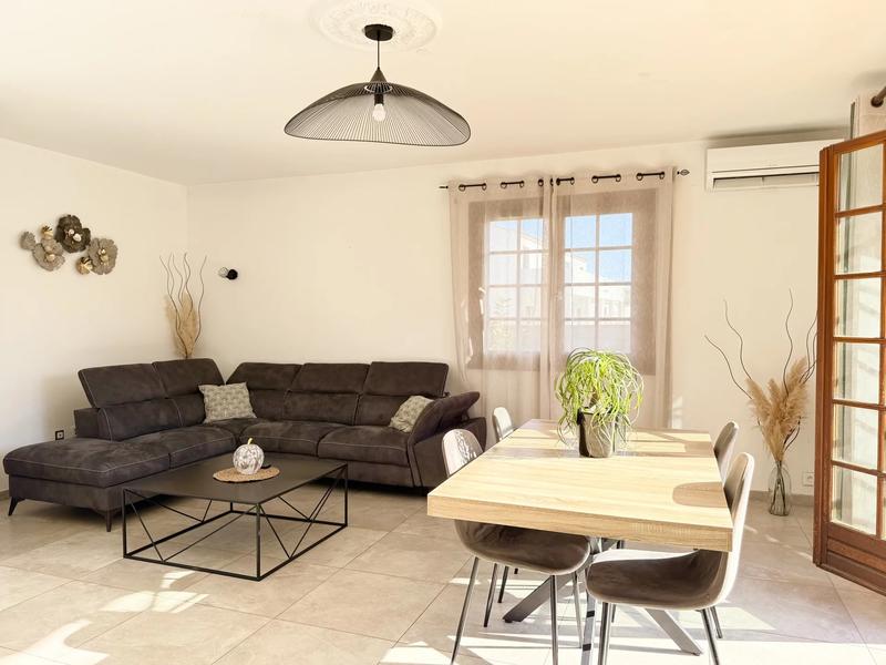 Maison - 96 m² - 4 pièces