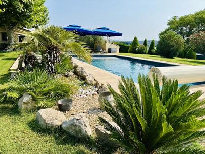 Mas - 225 m² - 5 pièces