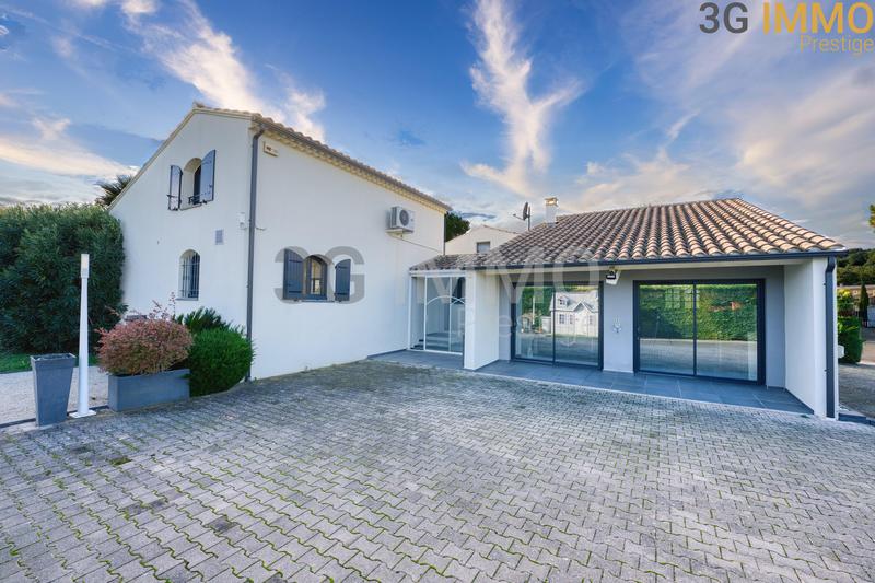 Villa - 209 m² - 8 pièces