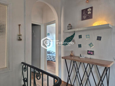 Maison traditionnelle - 165 m² - 7 pièces