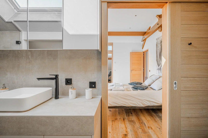 Maison - 393 m² - 12 pièces