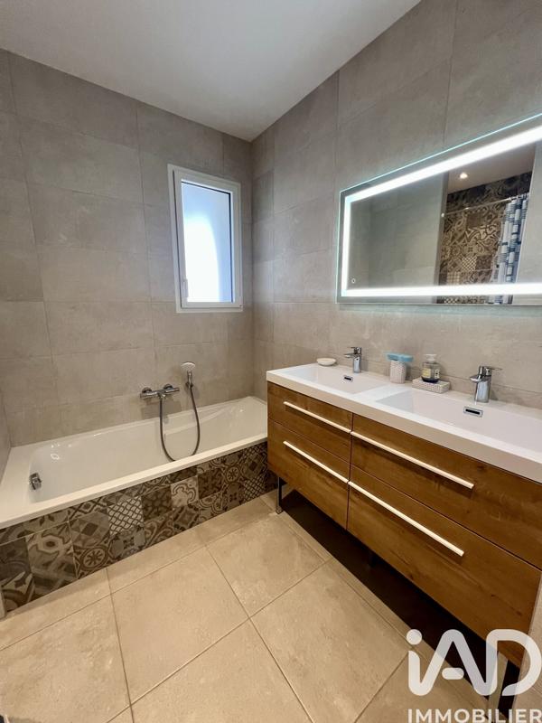 Maison - 139 m² - 7 pièces