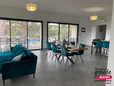 Maison - 156 m² - 5 pièces