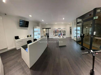 Fonds de commerce - Magasins - 70 m²
