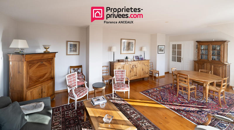 Appartement - 122 m² - 5 pièces