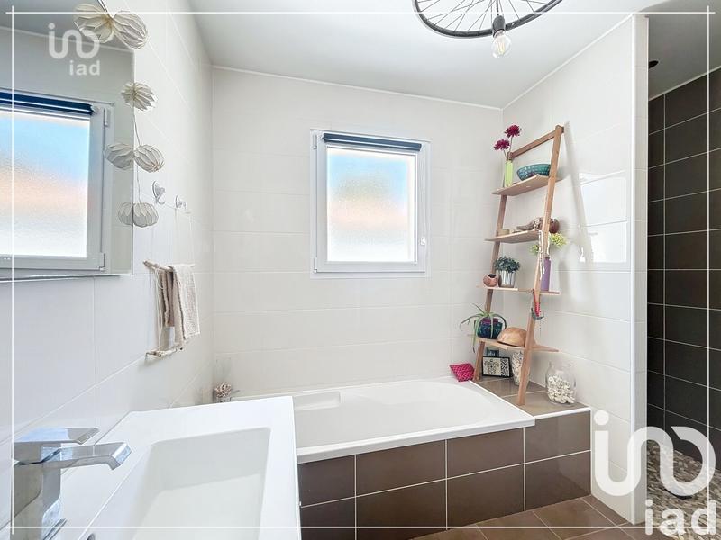 Maison - 96 m² - 4 pièces