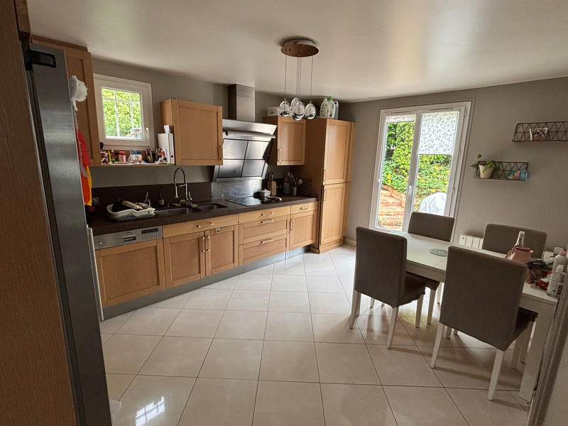 Maison - 143 m² - 6 pièces