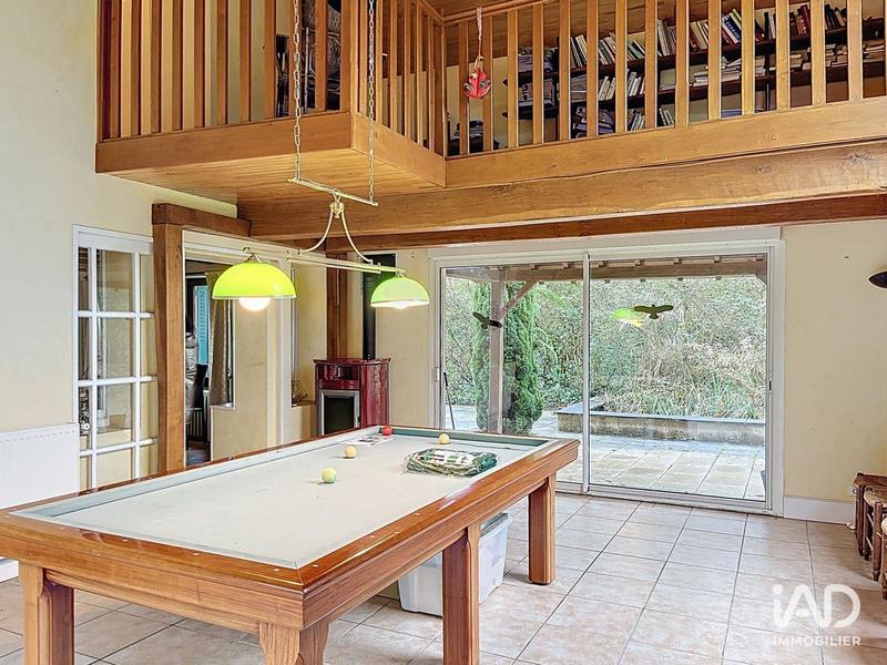 Maison - 310 m² - 6 pièces