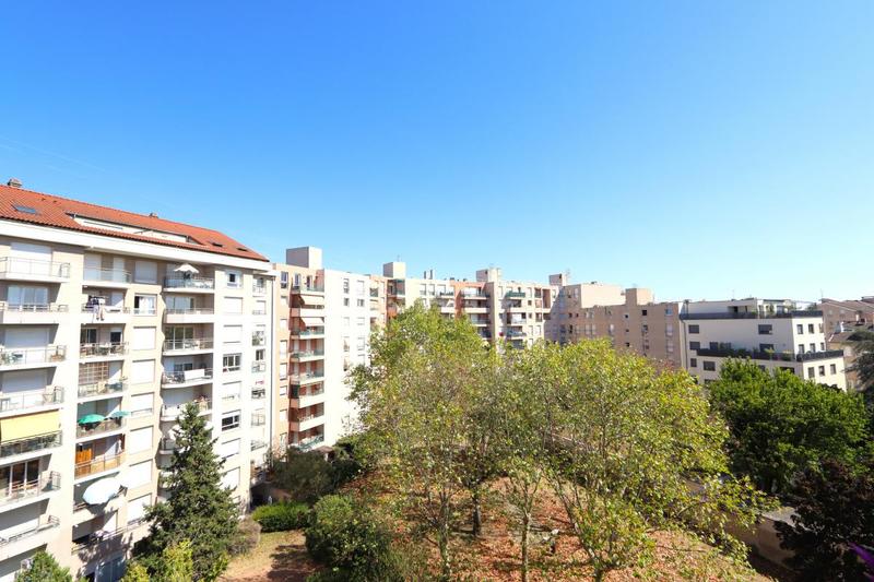 Appartement - 109 m² - 5 pièces