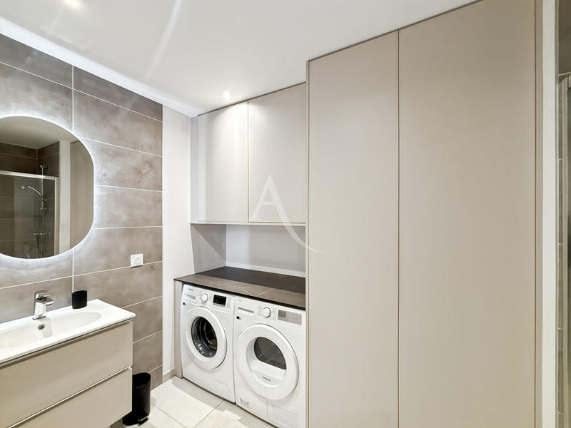 Appartement - 85 m² - 4 pièces