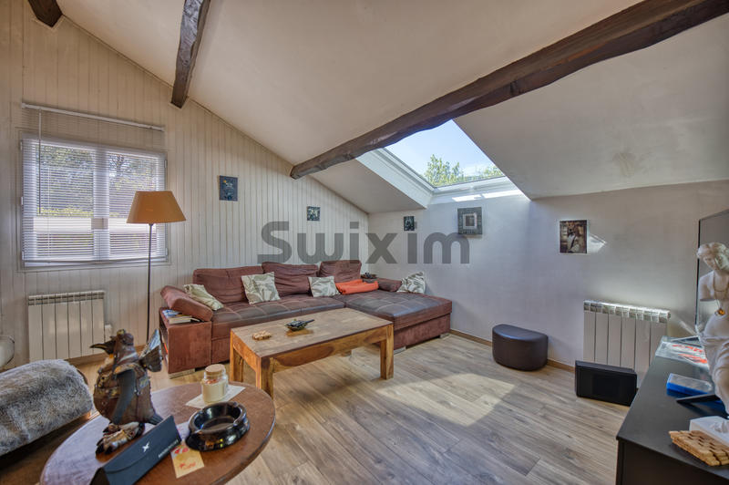 Local commercial - 250 m² - 10 pièces