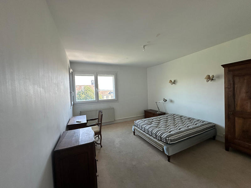 Appartement - 125 m² - 5 pièces