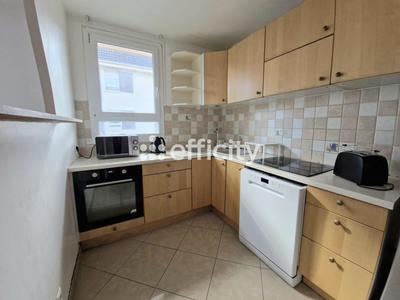 Appartement - 95 m² - 5 pièces