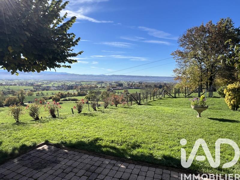 Maison - 190 m² - 7 pièces