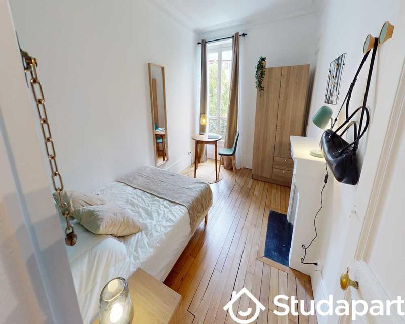 Chambre - 60 m² - 1 pièce