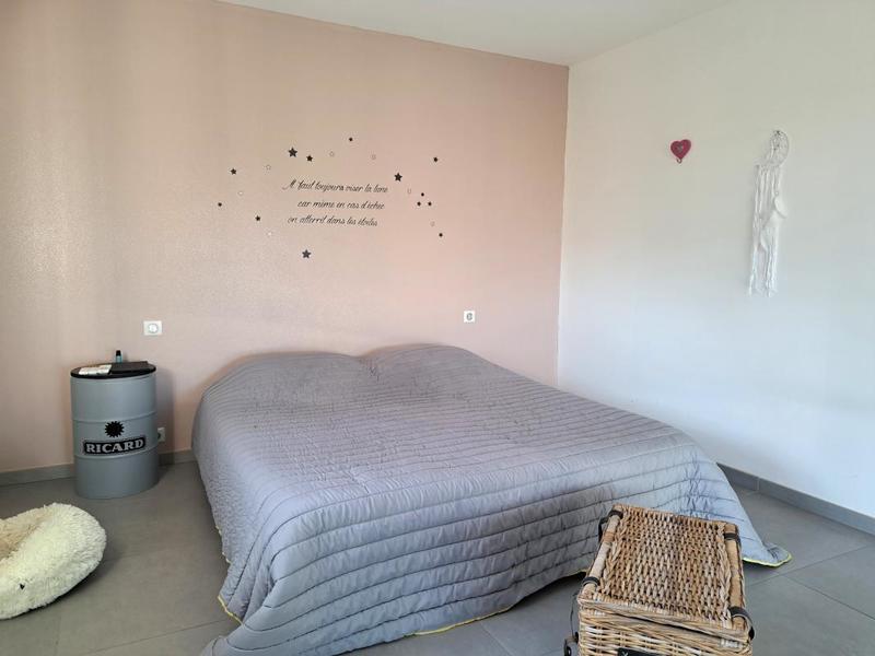 Maison - 250 m² - 9 pièces