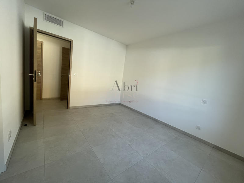 Appartement - 76 m² - 3 pièces