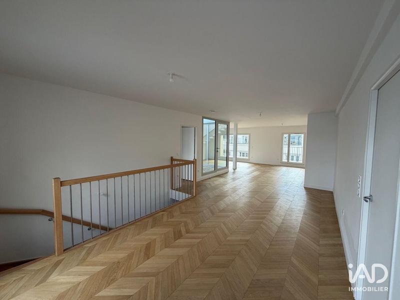 Appartement - 147 m² - 5 pièces
