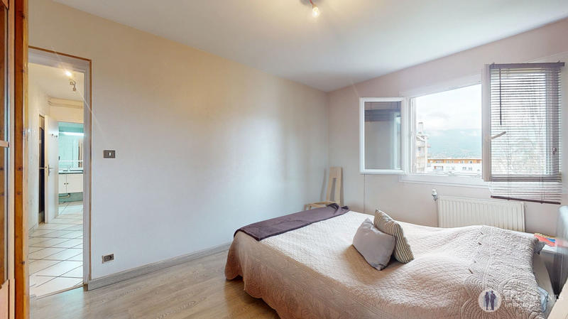 Appartement - 75 m² - 4 pièces