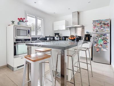 Maison de ville - 100 m² - 5 pièces