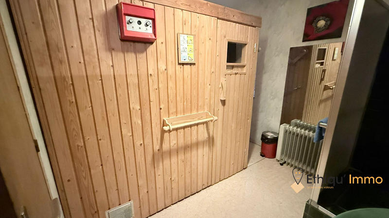 Maison - 178 m² - 5 pièces