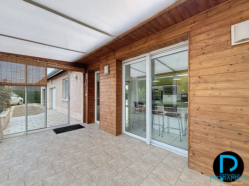 Maison - 94 m² - 5 pièces