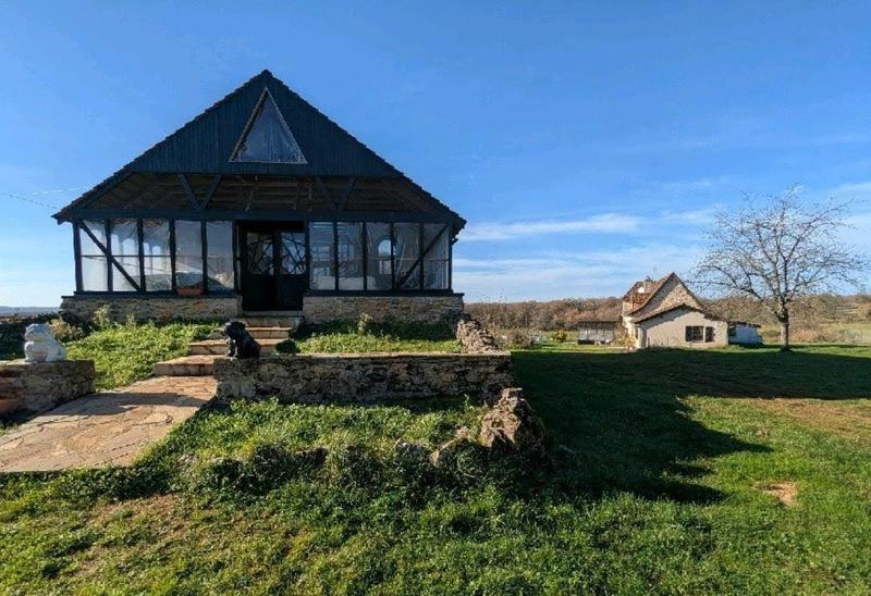 Corps de ferme - 385 m² - 17 pièces