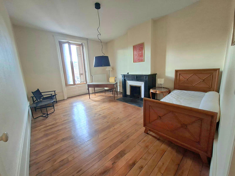 Appartement - 84 m² - 3 pièces
