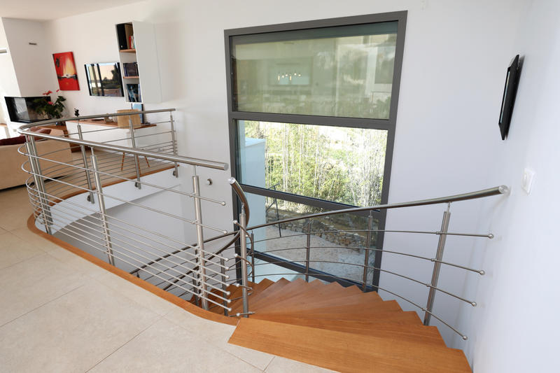 Villa - 300 m² - 9 pièces