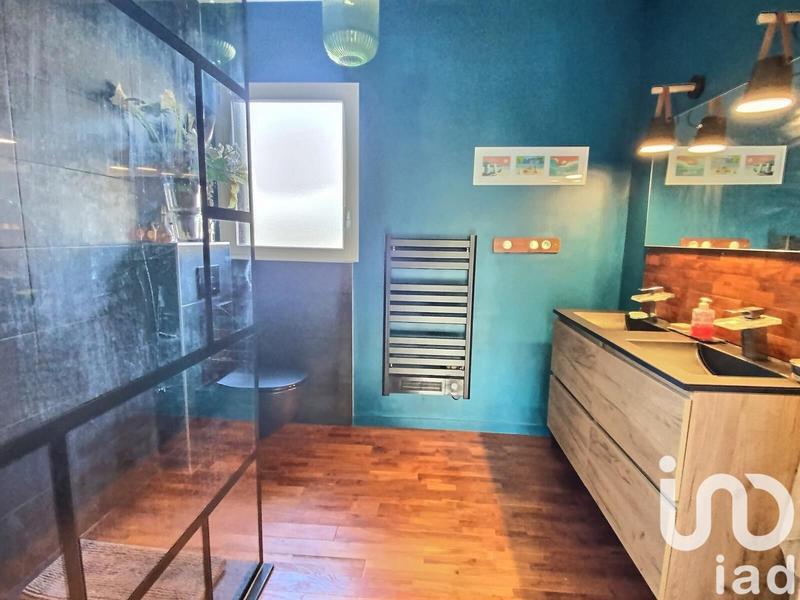 Maison - 239 m² - 7 pièces