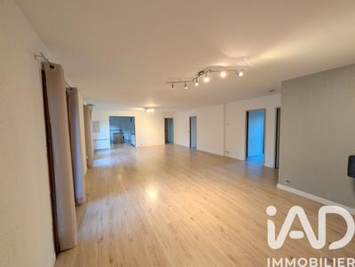Maison - 136 m² - 5 pièces