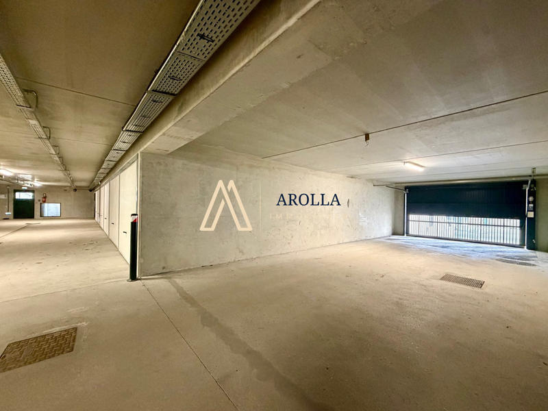 Parking / Garage - 14 m²