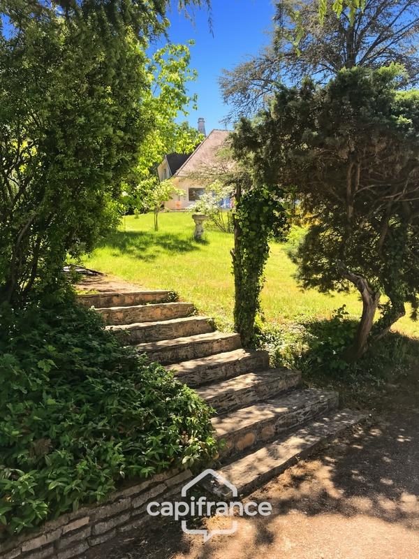 Villa - 280 m² - 9 pièces