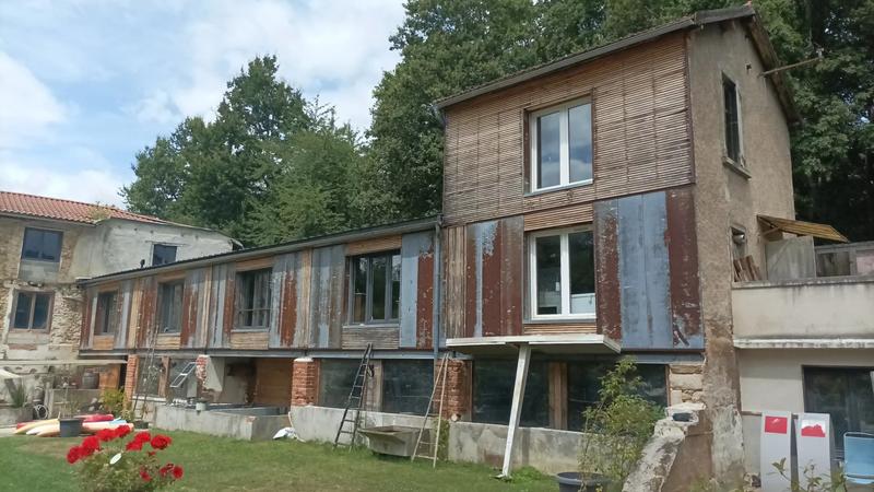 Propriété - 300 m² - 8 pièces