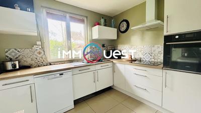 Maison - 152 m² - 6 pièces
